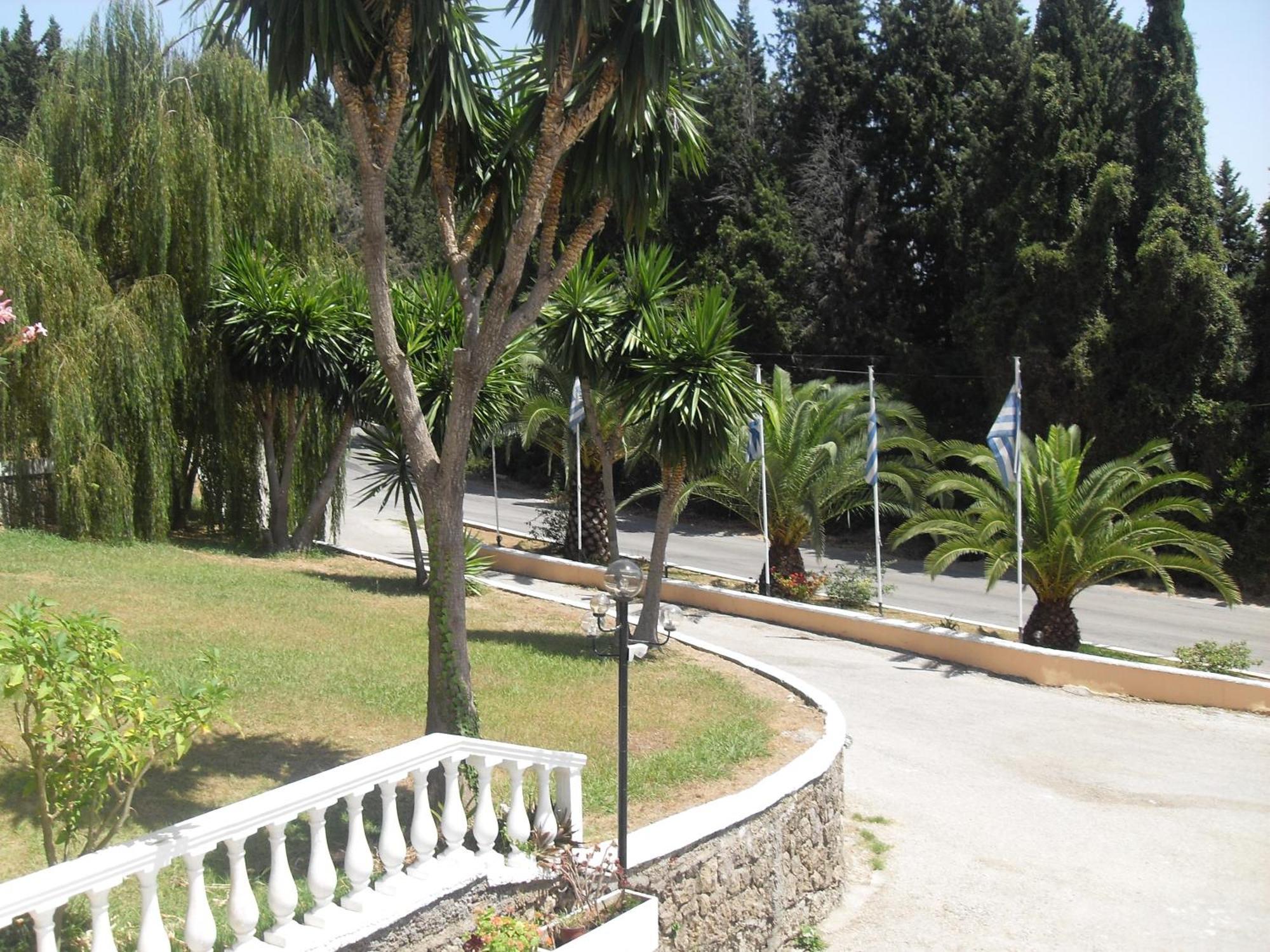 Benitses Bay View Hotel Gastouri  Buitenkant foto